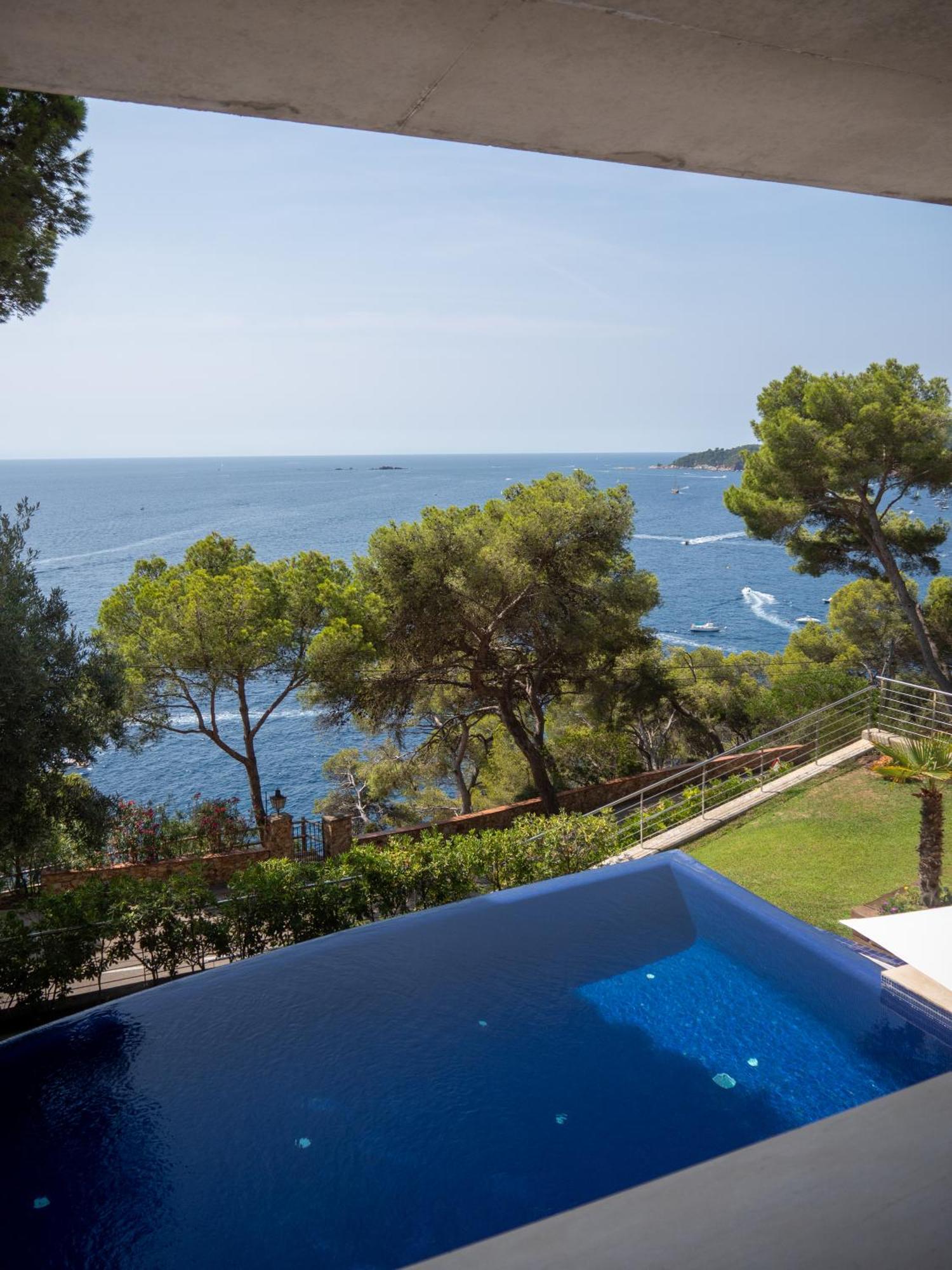 Blueview Villa Llafranc Buitenkant foto